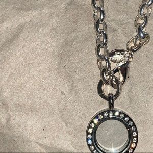 Origami Owl Silver Dangle Bracelet w Mini Locket